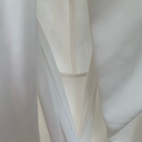 Vince Camuto Silk Pearl white sleeveless layered blouse Sz M whimsical luxury - Picture 7 of 13